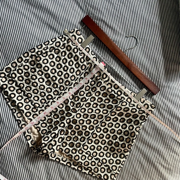 J. Crew Eyelet Short - Blush, Cream, Black Size 6 - Picture 14 of 14